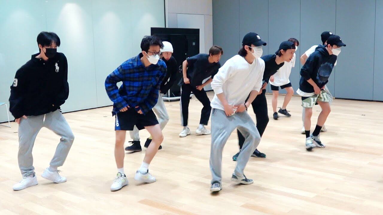 Drop the Beat‼️🕺🏻🎶ㅣ’Music, Dance’ Dance Practice Behind